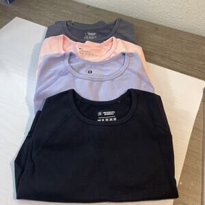 Make Me Chic Womens 4 Pac Tee Shirts Size S